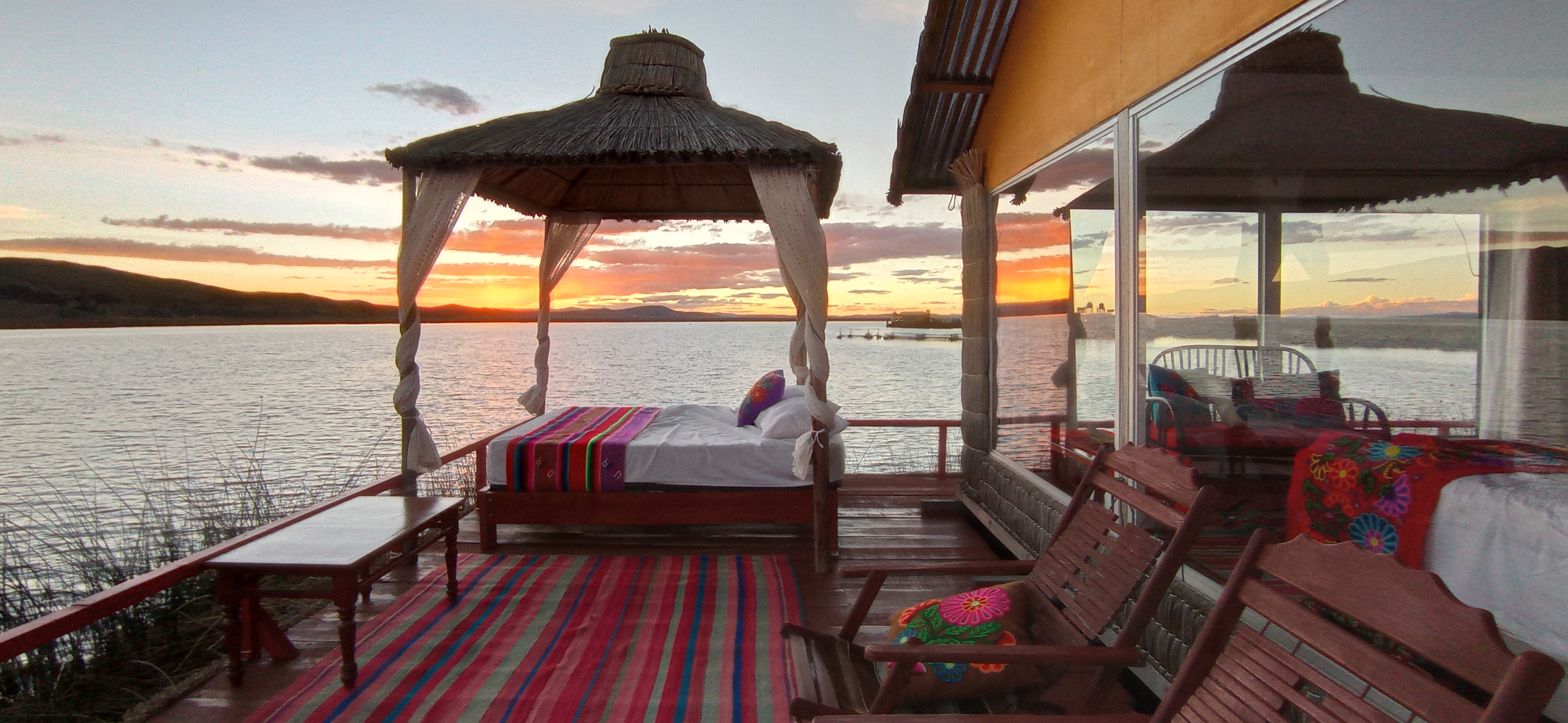 Hoteles Flotantes UROS